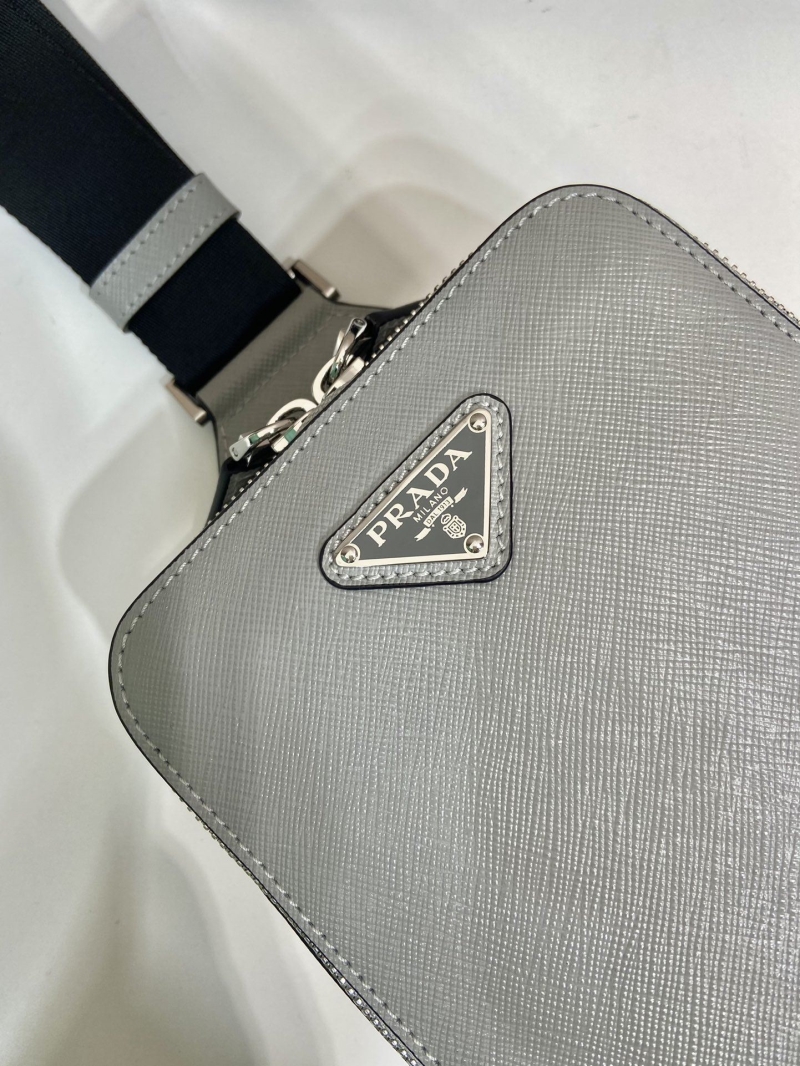 Pra*a waist chest packs